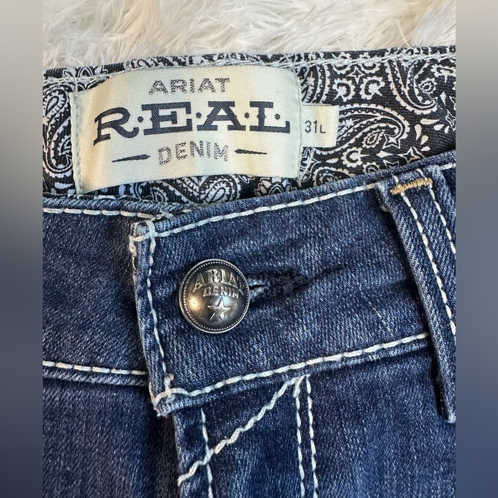Ariat Real Denim jeans Stitching woman’s size 31 L X 34 Bootcut Western Stretch - Picture 4 of 12